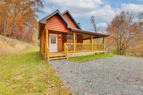 Near Greenbrier River! Mtn-View Cabin w/Fire Pit