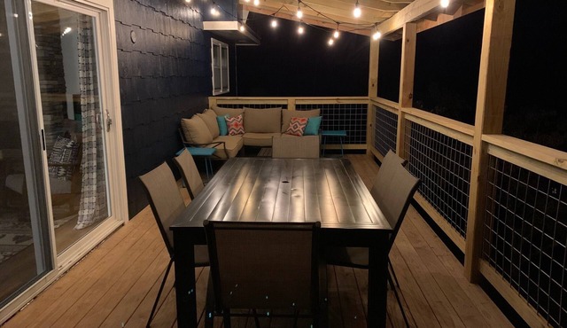 Newly Renovated Cabin with Stunning View