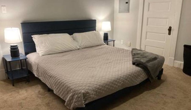 NH2: Spacious 2BR Apt