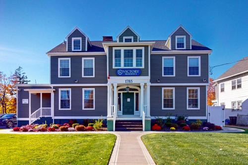 Nurse-Ready Studio Retreat! 2 Mi to Dtwn Holyoke