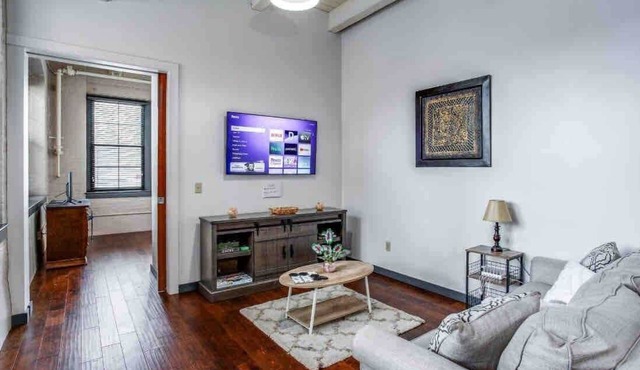 NY Style Loft with KingBed