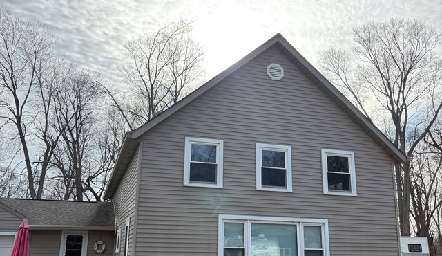 Oak Harbor, OH. Perfect for anglers, birdwatchers and traveler. 4.9m Magee Marsh