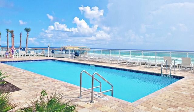 Oceanfront Luxury | 4BR Corner Condo | Views + Sleeps 8 | Free Daily Activities Included
