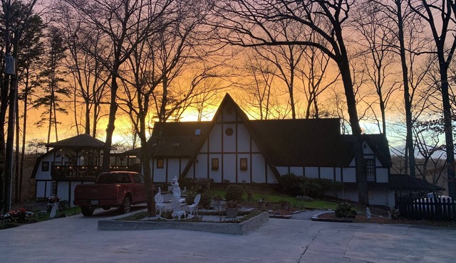 Peartree Cottage at Saluda River Farms