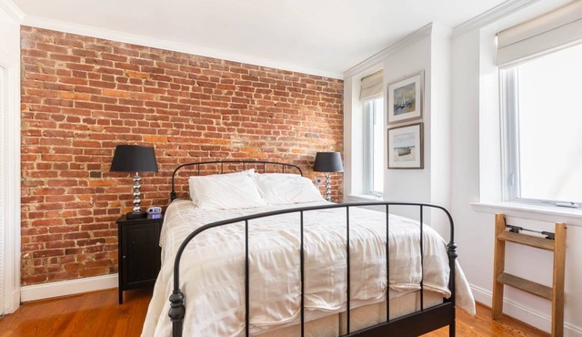 Practical Apartment #1482