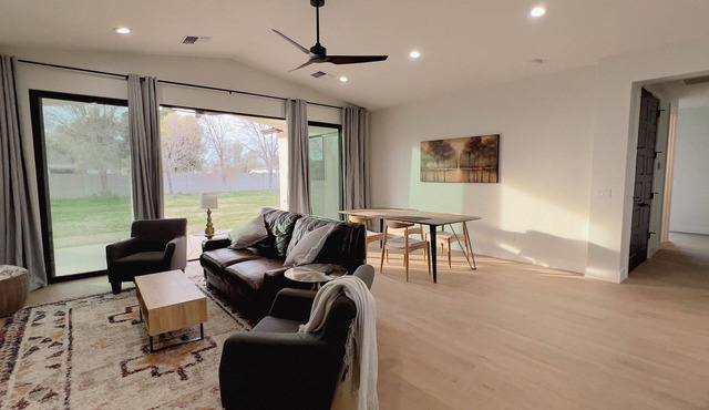 Private back house on large lot located in Gilbert! in Gilbert