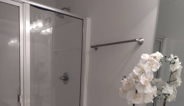 Quiet, cozy townhouse minutes to St Thomas Hosp & MTSU