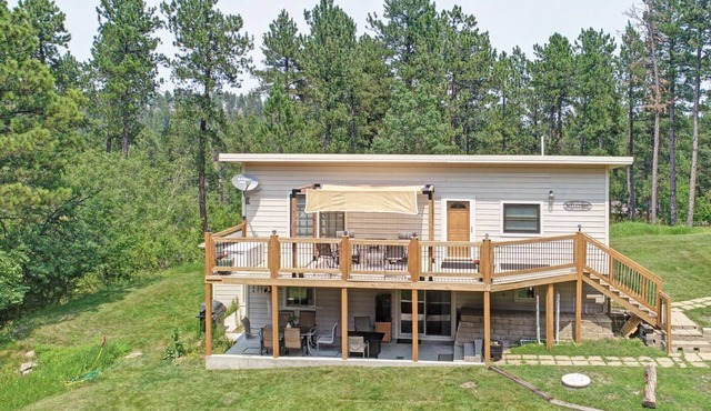 Quiet home in the trees.