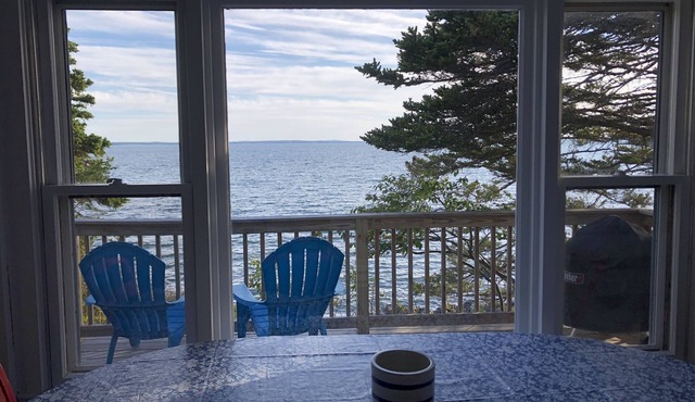 Quintessential Rustic Maine Oceanfront Cottage on MDI near Acadia National Park