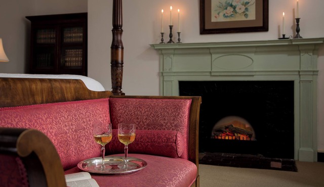 Rachael's Inner Harbor Boutique Inn - The Ella Virginia Suite