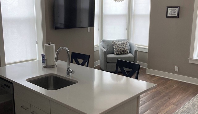 Renovated 1-bedroom 2nd floor apartment in downtown Creston