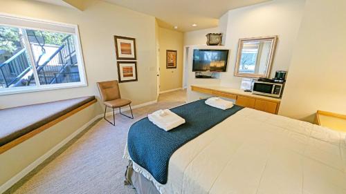 River Ridge 328B