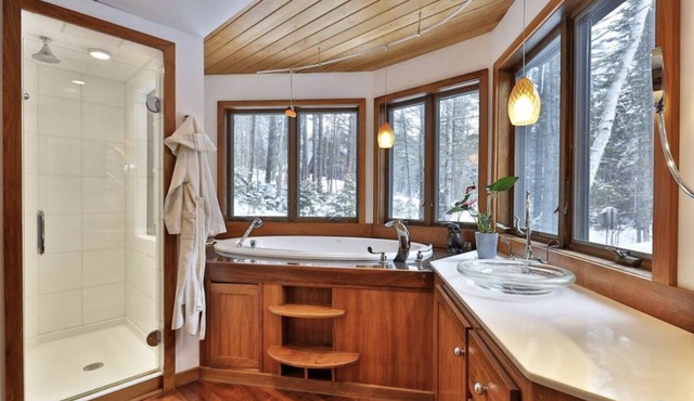 Romantic Cozy Mountain Retreat near Killington