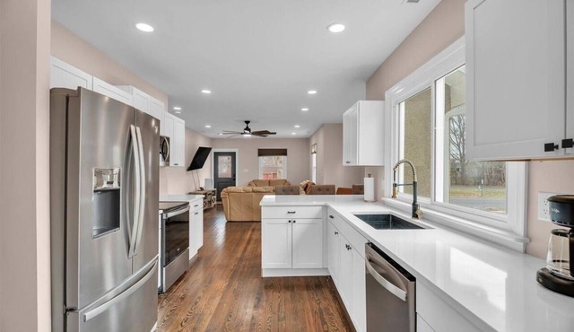Rowan University stay 20 Min to Philadelphia sleeps 12