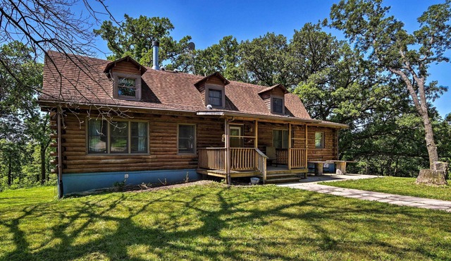 Rural Coon Rapids Cabin w/Deck - Hike & Golf!