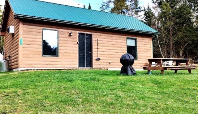 Serene Country Cabins 3 in Hyde Park, VT