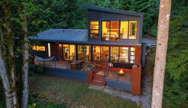 Silvermere | Lakefront Hot Tub + Private Dock in Maple Falls