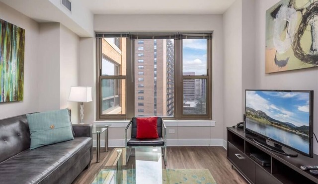 Sleek 1BR | Kitchen & Laundry | Pentagon City