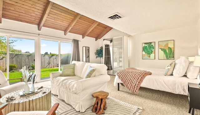 Sleeps 22 | Game Room/Hot Tub