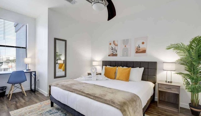 SoCo Riverside Retreat | Pool Gym | Unbeatable Loc