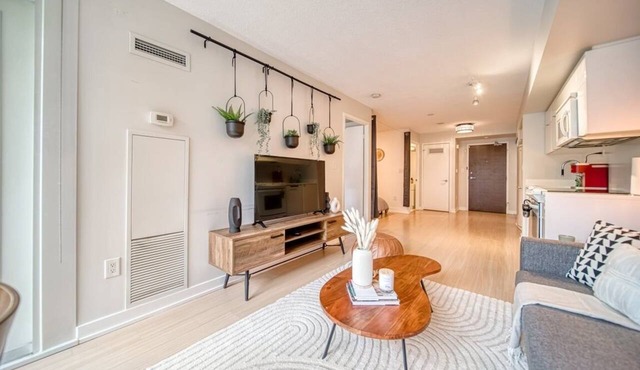 Spacious 2BR Downtown Escape at Maple Leaf Square in Toronto