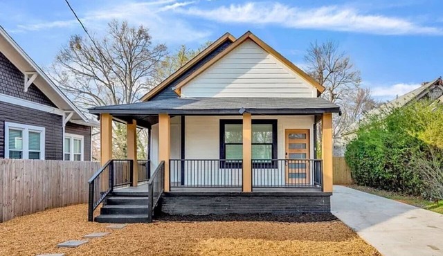 Spacious 3BR Near UAB & Downtown | Sleeps 7 |