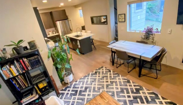Spacious, Bright, Private 2 bed 2 bath w Massive Rooftop Deck