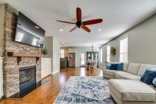 Spacious Home w/Fireplace - Near Pinehurst Golf! in Pinehurst