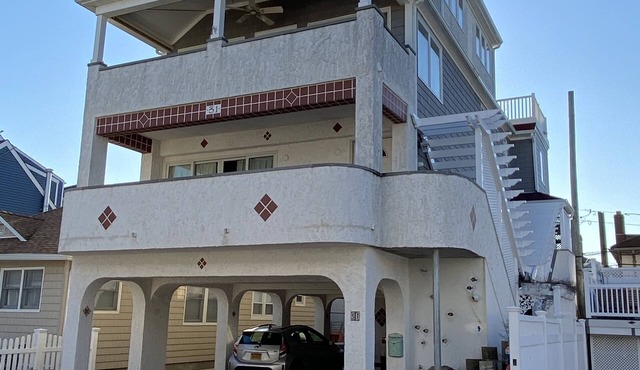 Spectacular Beach Vacation Home, Ocean Views, Steps to Beach Available For July