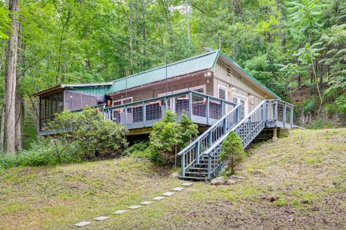 Spring Cabin | Hiking & Boating at Philpott Lake