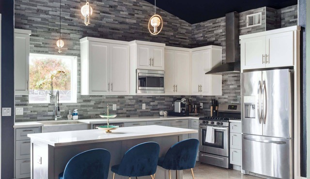 Stylish 4BR Home w Pool Hot Tub Near Downtown