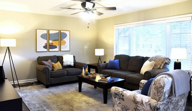 Stylish Modern Ranch in Newark - Chef’s Kitchen, Fiber WiFi, Pet-Friendly!