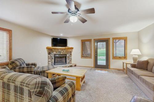 Sunset Condominiums: The Retreat
