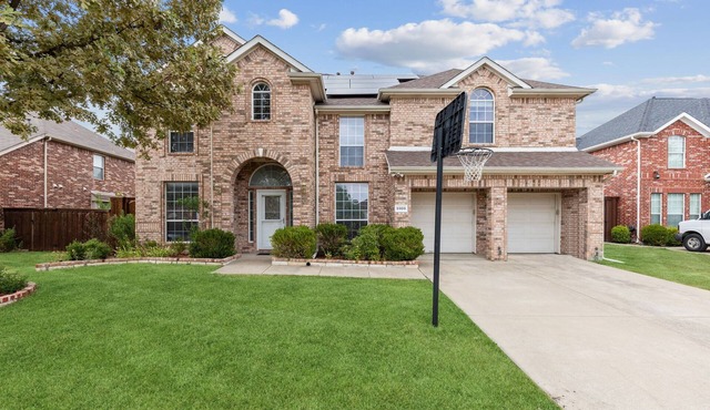 TCH - Spacious 5bd/3.5ba in Plano with Office - W