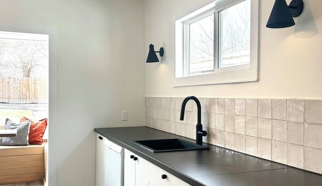 The Kode | 2 Bedroom Renovated Home in Drumheller