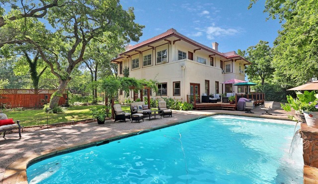 The Lancaster Manor B&B