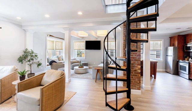 The Newport Lofts - 410 Thames Street
