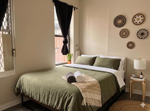 The Ultimate NYC Base 1BR near Times Sq & Columbus Circle