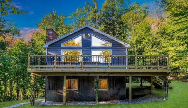 The Vermont Hideaway. Cozy up in this newly remodeled chalet.