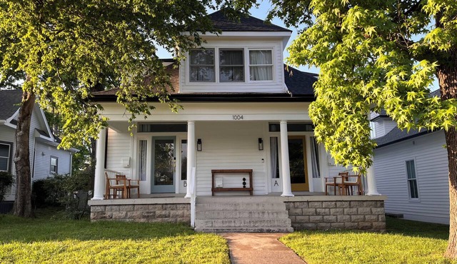 This loft is a 1 bedroom(s), 1 bathrooms, located in Nashville, TN.