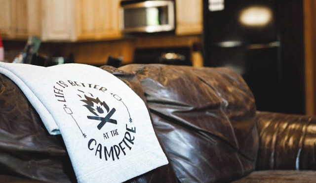 Timber Lodge Ranch - Bear Claw Cabin
