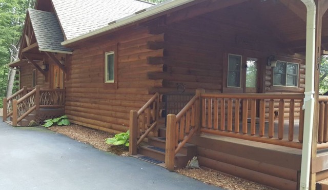 Trail Ridge View - 2 BR, 2 BA, Log Home, Stunning Views, Gas Fireplace