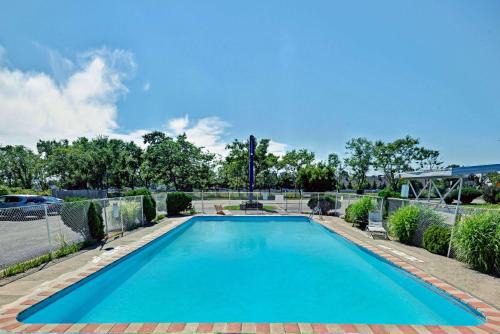 Weber Inn KItchener in Kitchener