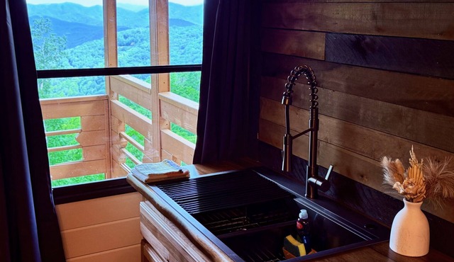 Welcome to Black Mountain Stomping Ground's Falcon's Perch with Long-Range Views