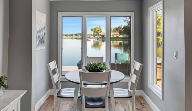Whitmore Bay: Bloom & Relax – Beat the Heat – Lakefront Bliss Awaits!