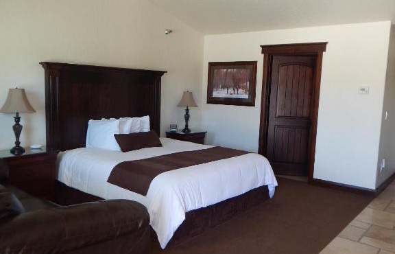 Winterton Suites in Williston