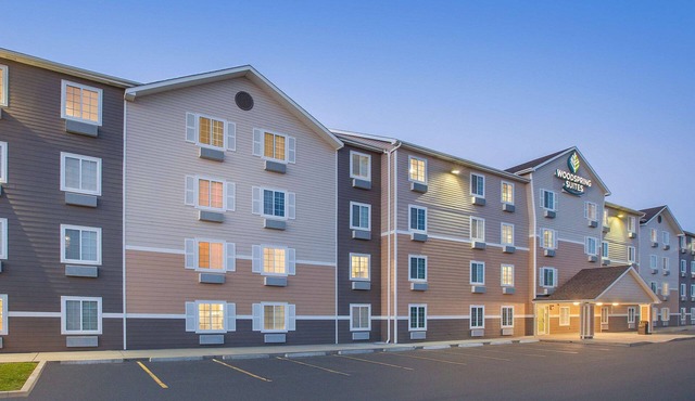 WoodSpring Suites Sioux Falls