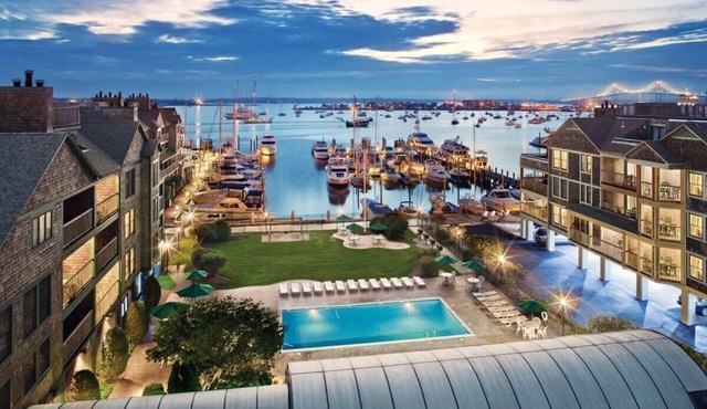Wyndham Newport Onshore|2BR/2BA Balcony King Suite