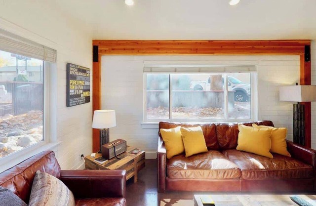 Moab Flats - 4, All-Star Downtown Location, Pet Friendly in Moab