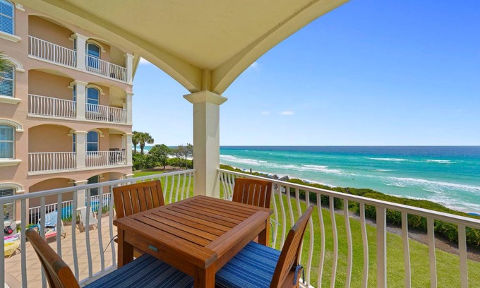 Seacrest Condo | 142 m² Condo ∙ 3 bedrooms ∙ 8 guests